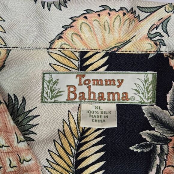 TOMMY BAHAMA SILK HAWAIIAN SHIRT CREAM BLACK PINEAPPLE SLICED MENS SIZE XL - Picture 2 of 5